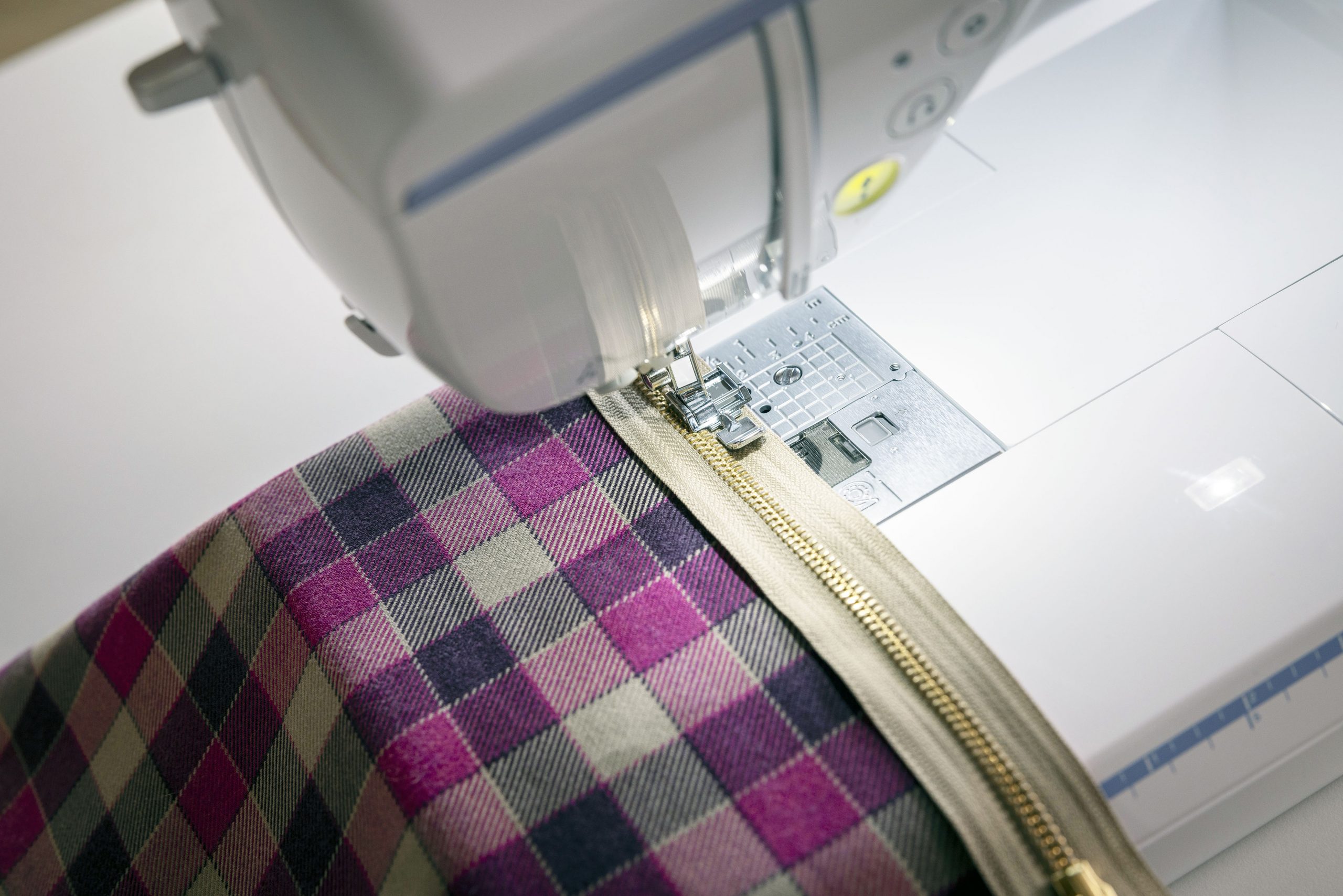 Brother Inventio NV1350 Nähmaschine – Bild 2